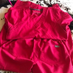 Greys anatomy bright pink/red scrub set size small